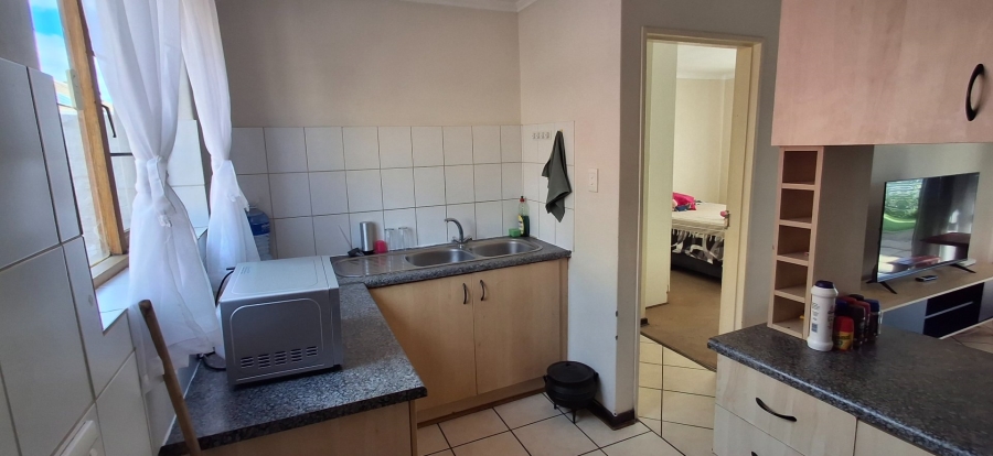 2 Bedroom Property for Sale in Langenhovenpark Free State